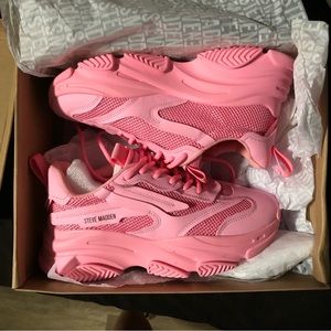 Steve Madden Possession Hot Pink size 9.5 womens